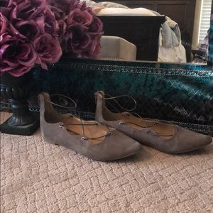 Material Girl Pointed Toe Lace Up Flats 7.5 Suede